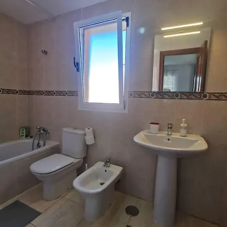 Modern And Spacious 3 Bedroom House In *