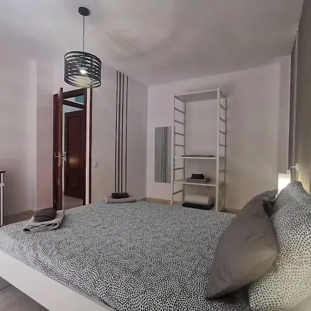 Holiday home Modern And Spacious 3 Bedroom House In